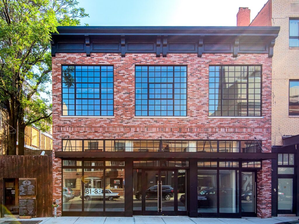 storefront with custom thermally broken steel windows and doors by Optimum Window