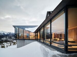 RTS-430 custom steel windows and doors for Montana home